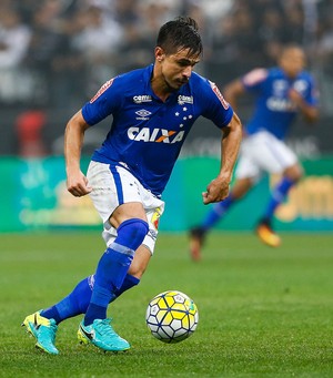 Willian; Cruzeiro (Foto: Marcello Zambrana / Light Press)