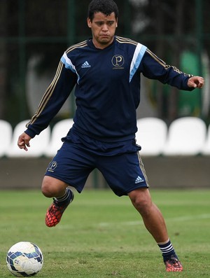 Palmeiras oferece três atletas por Arouca, mas só Mendieta é analisado