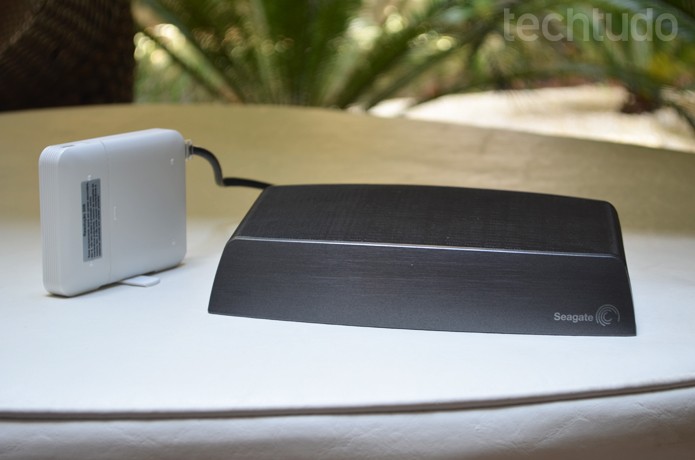 Nuvem pessoal da Seagate oferece boa praticidade para usuários (Foto: Luciana Maline/TechTudo) Nuvem pessoal da Seagate oferece boa praticidade para usuários (Foto: Luciana Maline/TechTudo)