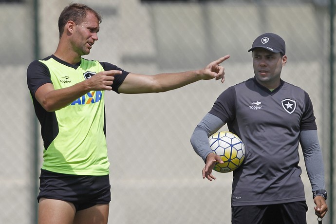 Carli e Jair Ventura Botafogo (Foto: Vitor Silva / SSpress / Botafogo)