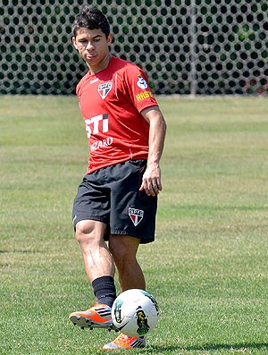 Osvaldo no treino do São Paulo (Foto: João Pires / Vipcomm)