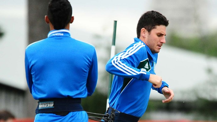 Capivariano negocia para ter volante João Denoni, do Palmeiras, em 2015