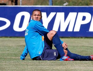 Wellington Paulista no treino do Cruzeiro (Foto: Washington Alves / Vipcomm)