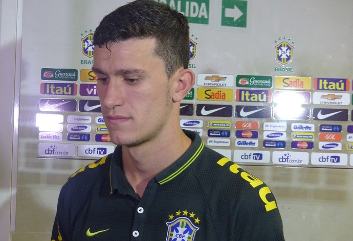 Nathan Cardoso revela sacrifício após pancada contra o Peru: 