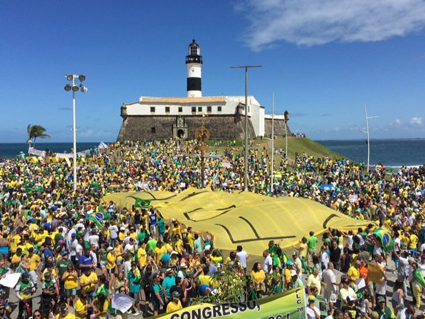 G1 Manifestantes Fazem Protesto Contra O Governo Federal Em Salvador Notícias Em Bahia 