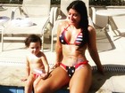 Ex-BBB Priscila Pires posa de biquíni ao lado do filho: 'Boa companhia'