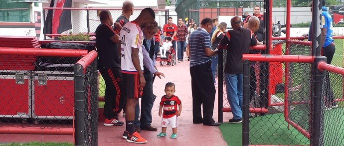 Luiz Antônio e filho Flamengo (Foto: Fred Gomes/ Globoesporte.com)
