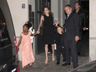 Angelina Jolie comemora aniversário com Brad Pitt e os filhos