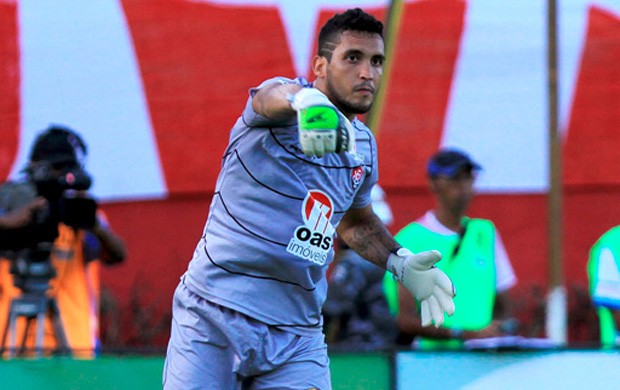 douglas vitória (Foto: Felipe Oliveira / EC Vitória / Divulgação) douglas vitória (Foto: Felipe Oliveira / EC Vitória / Divulgação)