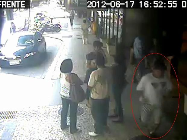 Vídeo mostra suspeito de assassinato em Copacabana (Foto: Divulgação/Polícia Civil)