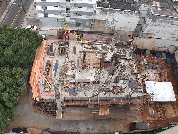 Obras do La Vue na Ladeira da Barra, em Salvador, estão suspensas (Foto: Reprodução/TV Bahia)