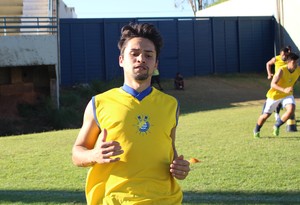 Renan Vinicíus treinamento 28-07 físico (Foto: Nelio Soares/GloboEsporte.com)