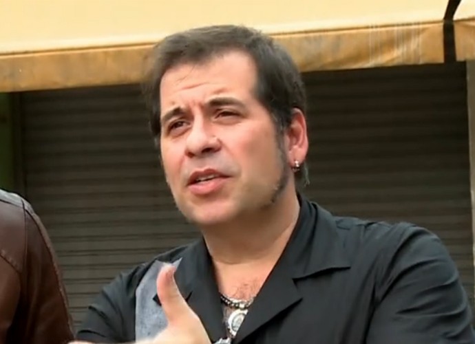 Leandro Hassum recebe o programa nos bastidores de Chapa Quente (Foto: Vídeo Show / TV Globo)