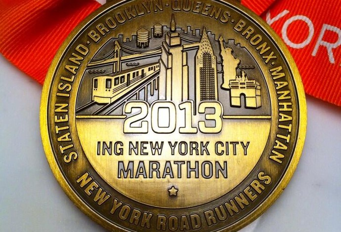 Medalha da Maratona de Nova York (Foto: Reprodução Twitter)