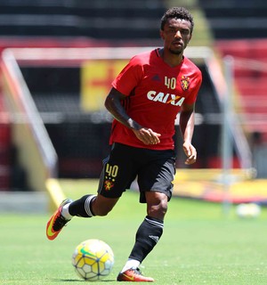 Sem Rithely, Corinthians acerta com Paulo Roberto, também do Sport