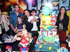 Kaká e Carol Celico comemoram o aniversário do filho Luca, em SP