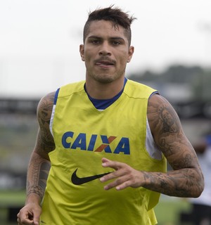 Renovação de contrato com Guerrero vira prioridade no Corinthians