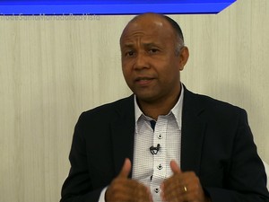 Prefeito Humberto Mendes fala dos problemas encontrados em Santa Maria da Boa Vista (Foto: Reprodução/ TV Grande Rio) Prefeito Humberto Mendes fala dos problemas encontrados em Santa Maria da Boa Vista (Foto: Reprodução/ TV Grande Rio)