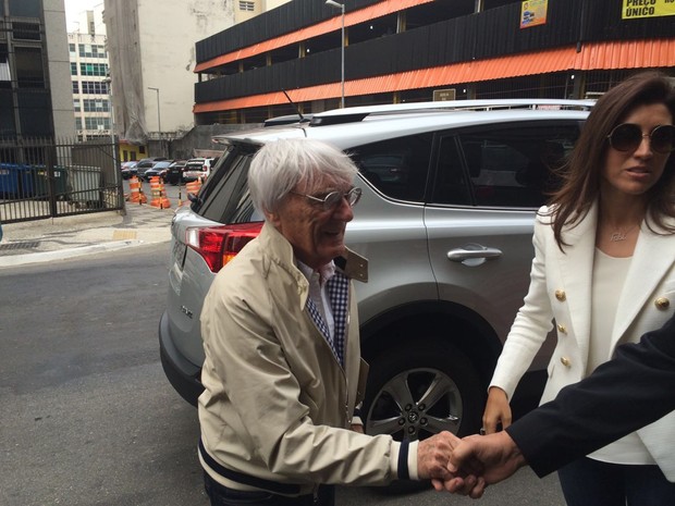 Bernie Ecclestone chega para homenagem a policiais em São Paulo (Foto: Will Soares/G1)
