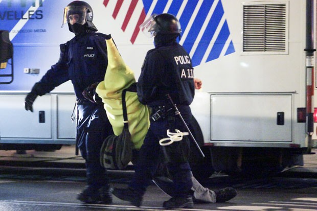 A figura de destaque acabou sendo presa no grupo de 84 pessoas levadas para a delegacia (Foto: Francis Vachon/AFP)