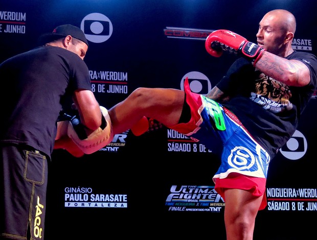 Thiago Silva treino aberto UFC  (Foto: Adriano Albuquerque)