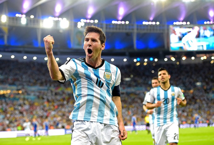 Messi comemora gol da Argentina x Bósnia (Foto: AFP)