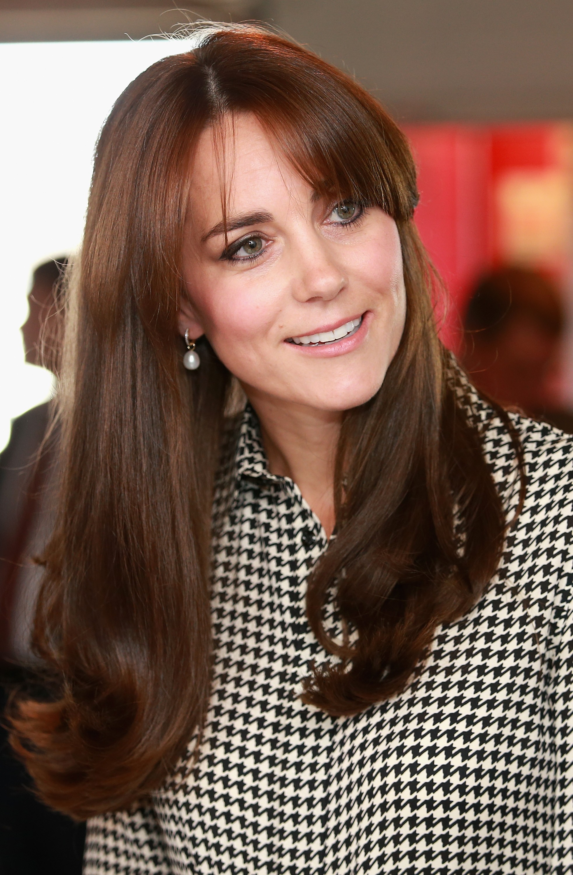 Kate Middleton debuta novo corte de cabelo Vogue News