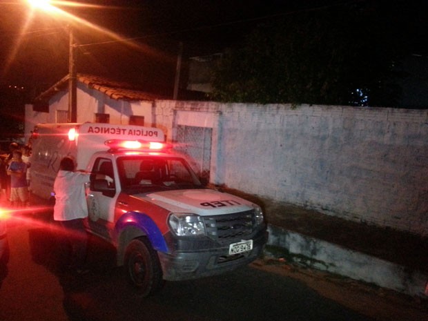 Crime aconteceu no bairro de Rego Moleiro, em São Gonçalo do Amarante (Foto: Kleber Teixeira/Inter TV Cabugi)