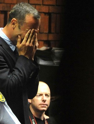 Oscar Pistorius delegacia (Foto: AP)