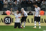 Petros explica comemoração no Dérbi: "Tiro o chapéu para essa torcida" Petros explica comemoração no Dérbi: "Tiro o chapéu para essa torcida"