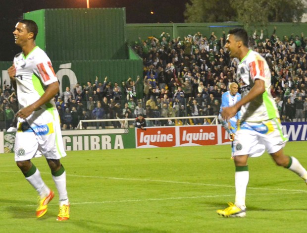 Bruno Rangel comemora gol contra o Paysandu (Foto: Junior Matiello / Futura Press)