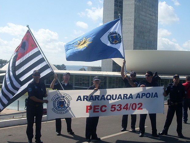 Membros da Guarda Municipal participam do movimento em Brasília em 2011 (Foto: Divulgação/Guarda Municipal)