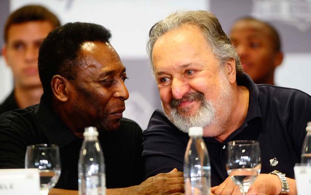 pelé luis alvaro santos coletiva (Foto: Marcos Ribolli/GLOBOESPORTE.COM)