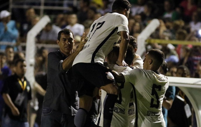 Carille Gol Corinthians x Caldense (Foto: Fernando Calzzani/Photopress/Estadão Conteúdo)