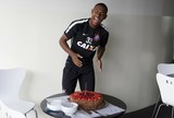 Malcom completa 18 anos e ganha festa de aniversário no Corinthians Malcom completa 18 anos e ganha festa de aniversário no Corinthians