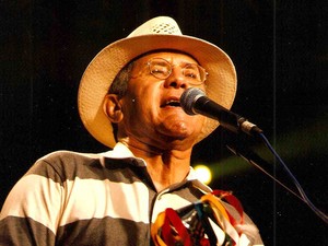 José de Ribamar Nunes, o Papete, lidera o espetáculo. O músico já tem 40 anos de carreira e 23 discos lançados. (Foto: Divulgação/Eraldo Peres)