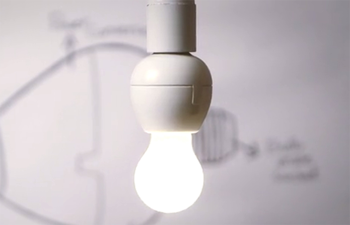 Produto se conecta a qualquer lâmpada e as ativa via comandos de voz (Foto: Reprodução/Kickstarter) (Foto: Produto se conecta a qualquer lâmpada e as ativa via comandos de voz (Foto: Reprodução/Kickstarter))