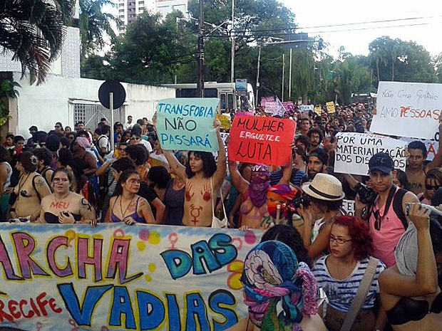 Marcha das Vadias - Recife - maio 2014 (Foto: Vitor Tavares / G1)