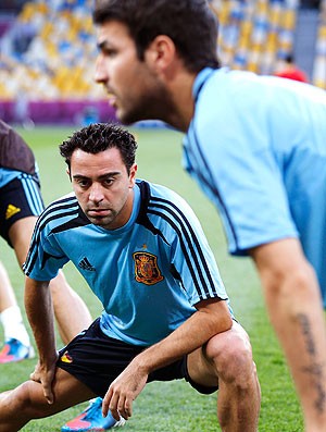 Xavi no treino da Espanha (Foto: AP)
