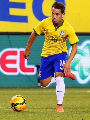 Pai De Everton Ribeiro Aprova Venda E Brinca Ja Pesquisei Sobre Turbante Futebol Globoesporte Com