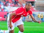 fabricio internacional x atlétioc-mg (Foto: Luis Gonlçalves/PressDigital)