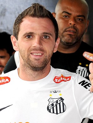 Montillo apresentado no Santos (Foto: Ivan Storti / Site Oficial do Santos)