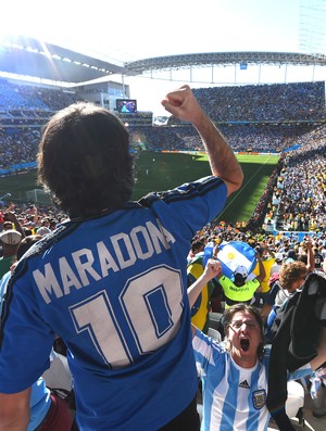 Torcida Argentina camisa maradona (Foto: Getty Images)