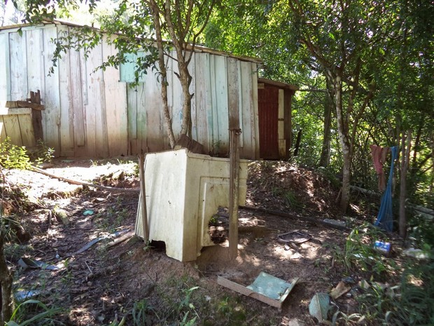 Bebês foram atacados por ratos na casa da mãe (Foto: Rosane Rodeicke/Nova Cachoeira Notícias)