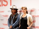 Angelina Jolie tem apoio de Johnny Depp após separação, diz jornal