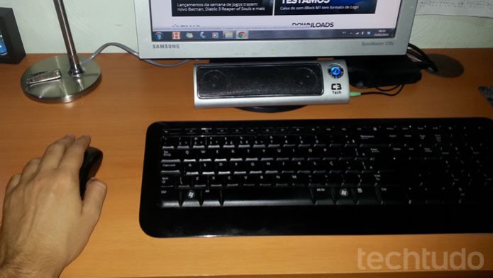 Com as teclas de atalho alternativas os usuários canhotos podem se adaptar melhor aos periféricos (Foto: Reprodução/Daniel Ribeiro) Com as teclas de atalho alternativas os usuários canhotos podem se adaptar melhor aos periféricos (Foto: Reprodução/Daniel Ribeiro)