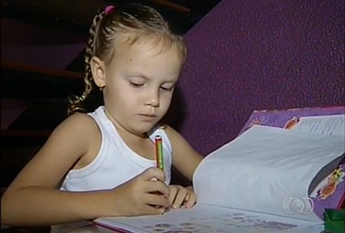 Maria Luiza quer voltar a escola para aprender a ler e escrever