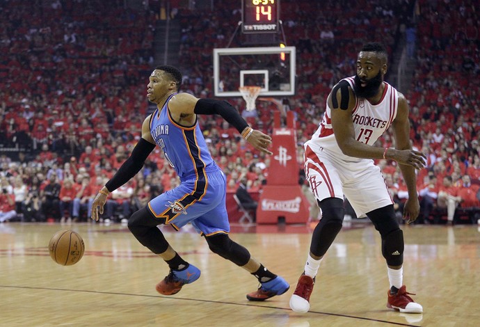 Russell Westbrook vs. James Harden Houston Rockets vs. OKC (Foto: Reuters)