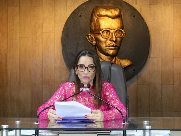 Vereadora Ivonete Ludgério (PSD) é nova presidente da Câmara de Campina Grande (Foto: Artur Lira/G1)