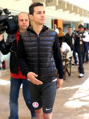 Com Nilmar distante, Timão busca atacante em mercado da Série B